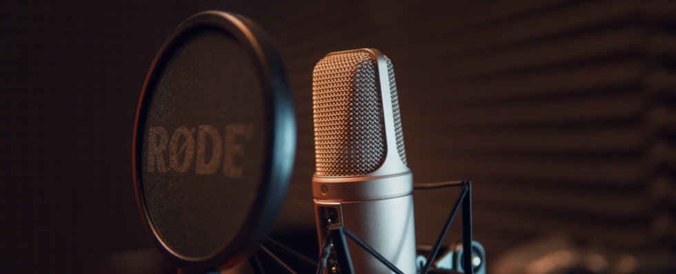 broadcast radio microphone